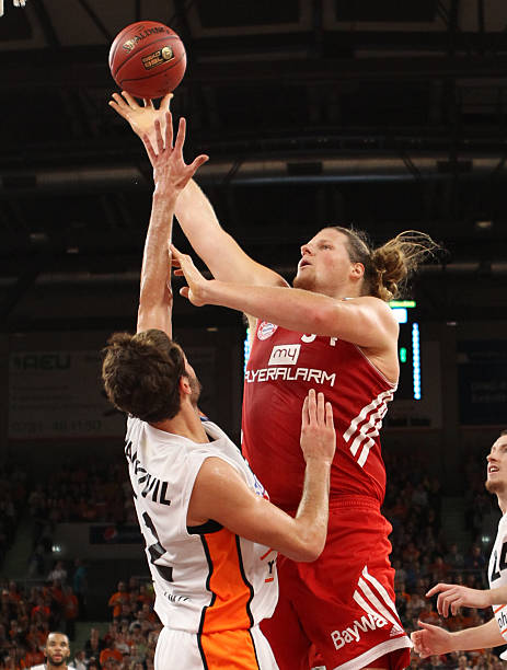 一弃将离队 一弃将离队